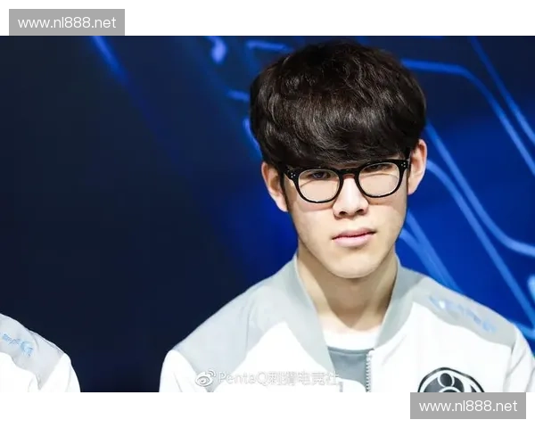 LOL赛事中悲剧再现：选手因过度压力猝死引发电竞行业深思